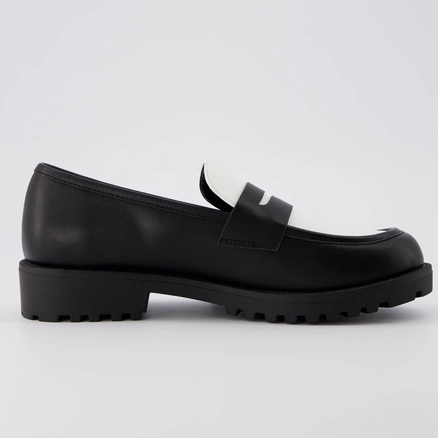 CUSHIONAIRE Women's Reggio Black/White Slip on Loafer  Memory Foam, Wide Widths Available