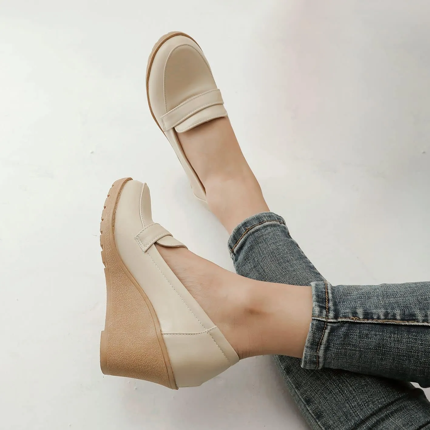 Elbslutt Women's Wedge Loafers Platform Slip On Round Toe Heels Pumps Comfort Uniform Shoes