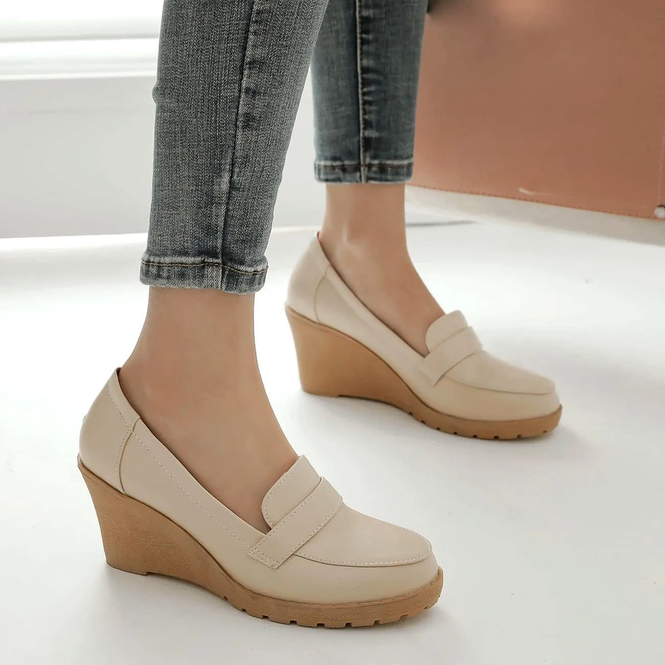 Elbslutt Women's Wedge Loafers Platform Slip On Round Toe Heels Pumps Comfort Uniform Shoes