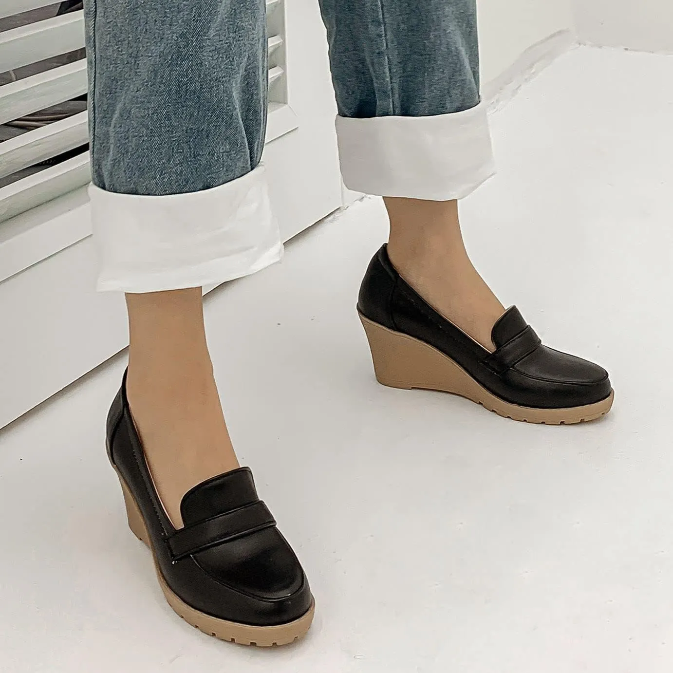 Elbslutt Women's Wedge Loafers Platform Slip On Round Toe Heels Pumps Comfort Uniform Shoes