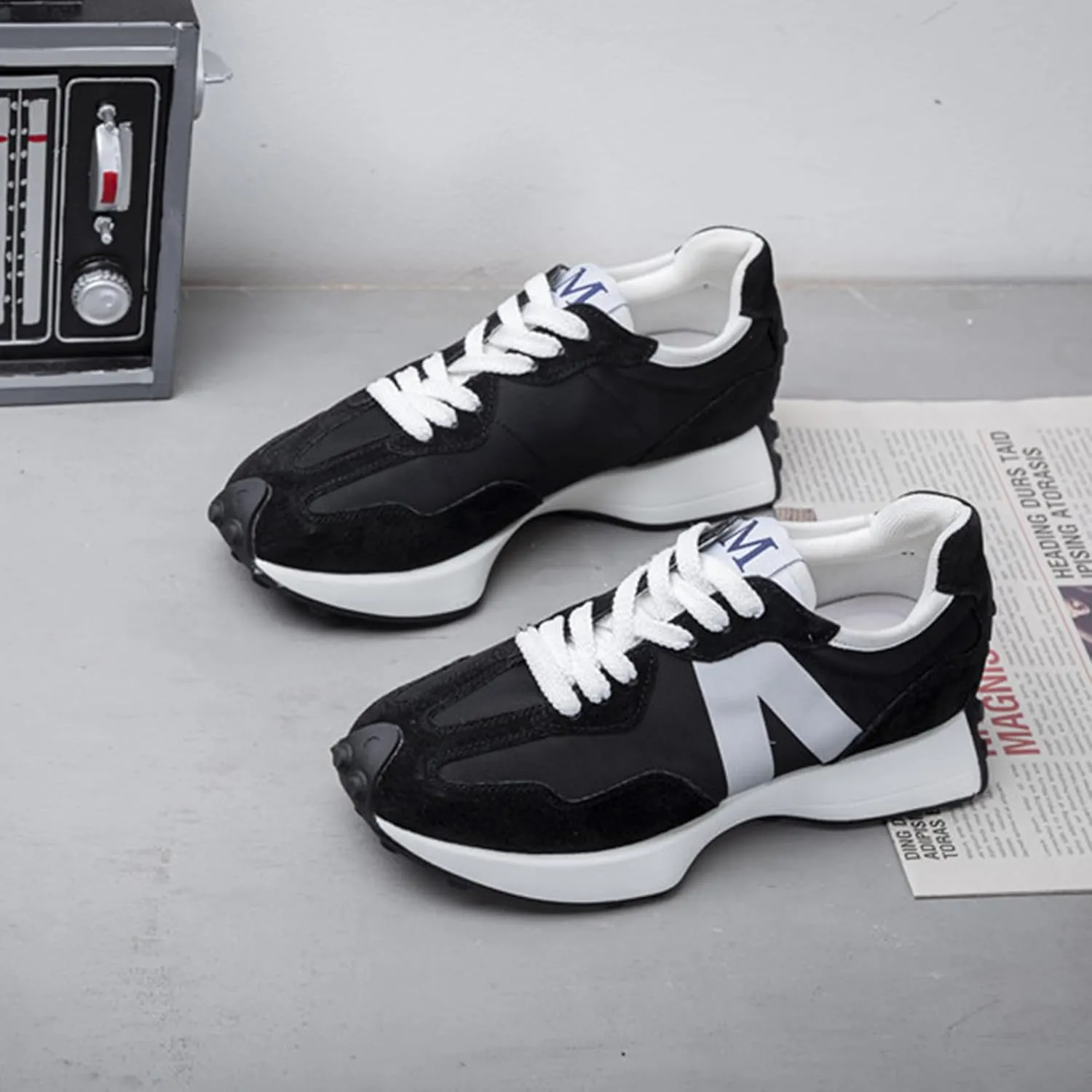 Grey and White Women's Thick Soled Fashionable Sneakers, Retro Classic Sneakers, Casual Lace up Fashionable Tennis Running Shoes