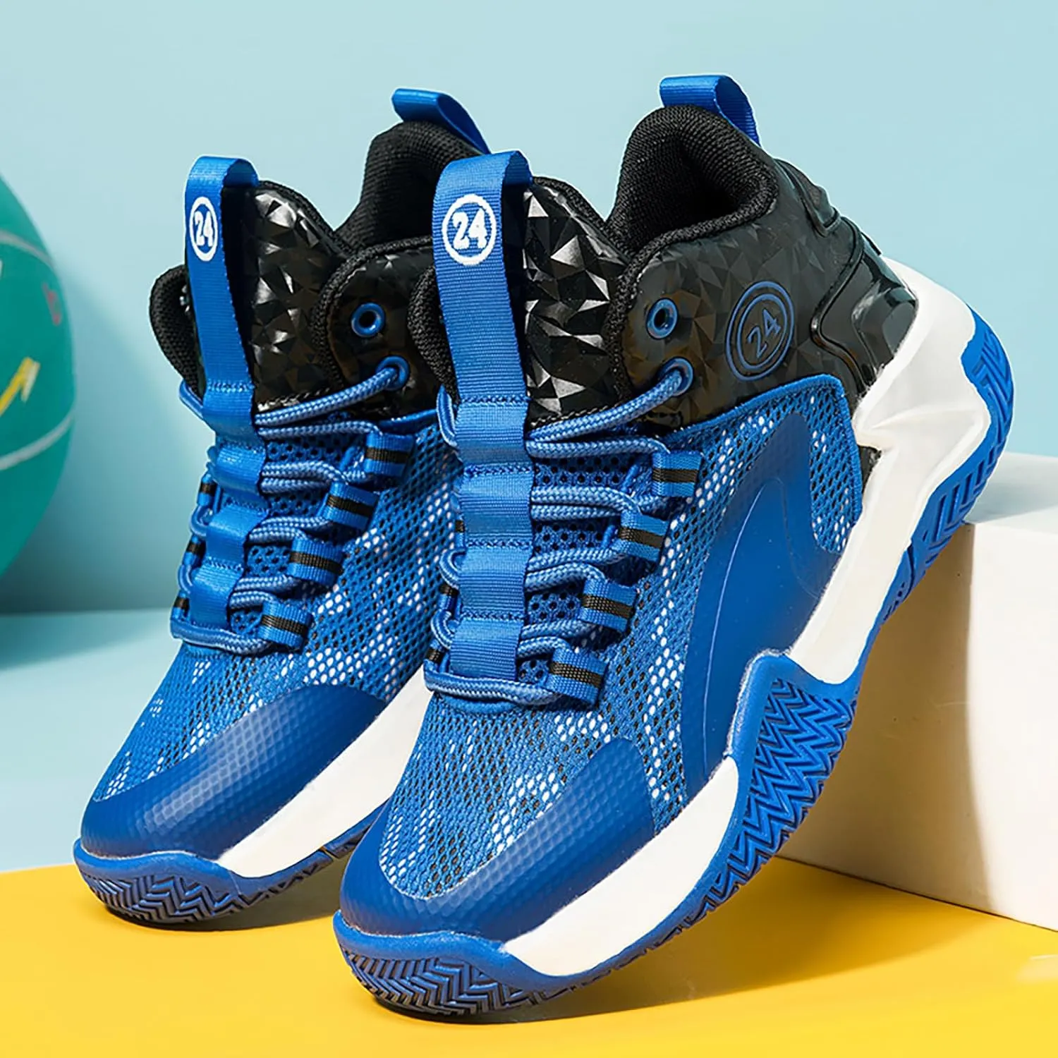 Kids Basketball Shoes Boys Cushion Sneakers Non-Slip Outdoor Sports Shoes Comfortable Girls Lightweight Breathable Walking Running Shoes Tennis Sneakers