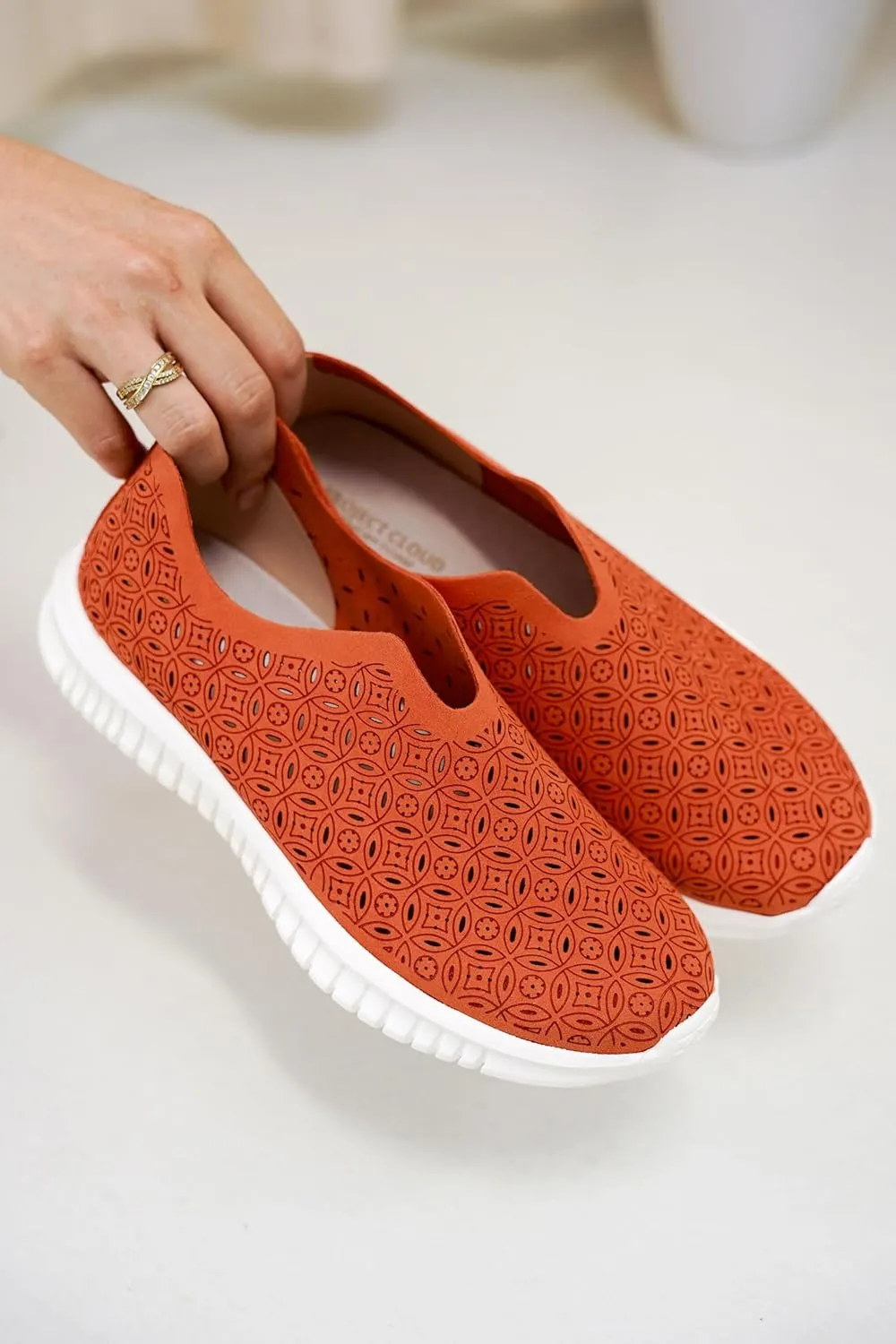 Project Cloud Platform Sneakers for Women Footwear - Memory Foam Comfortable Loafers for Women Shoes - Lightweight and Non-Slip Shoes Slip on Sneakers (Orchid)