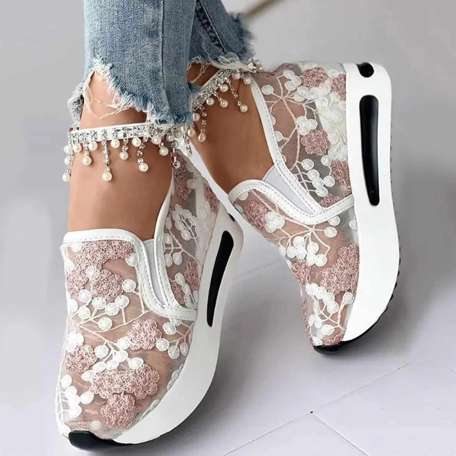 Slip On Sneakers Women Platform Wedge Floral Sneakers Mesh Shoes for Women Breathable Slip On Walking Shoes Casual Embroidery Fashion Sneakers Comfort Work Shoes Outdoor Sports Shoes