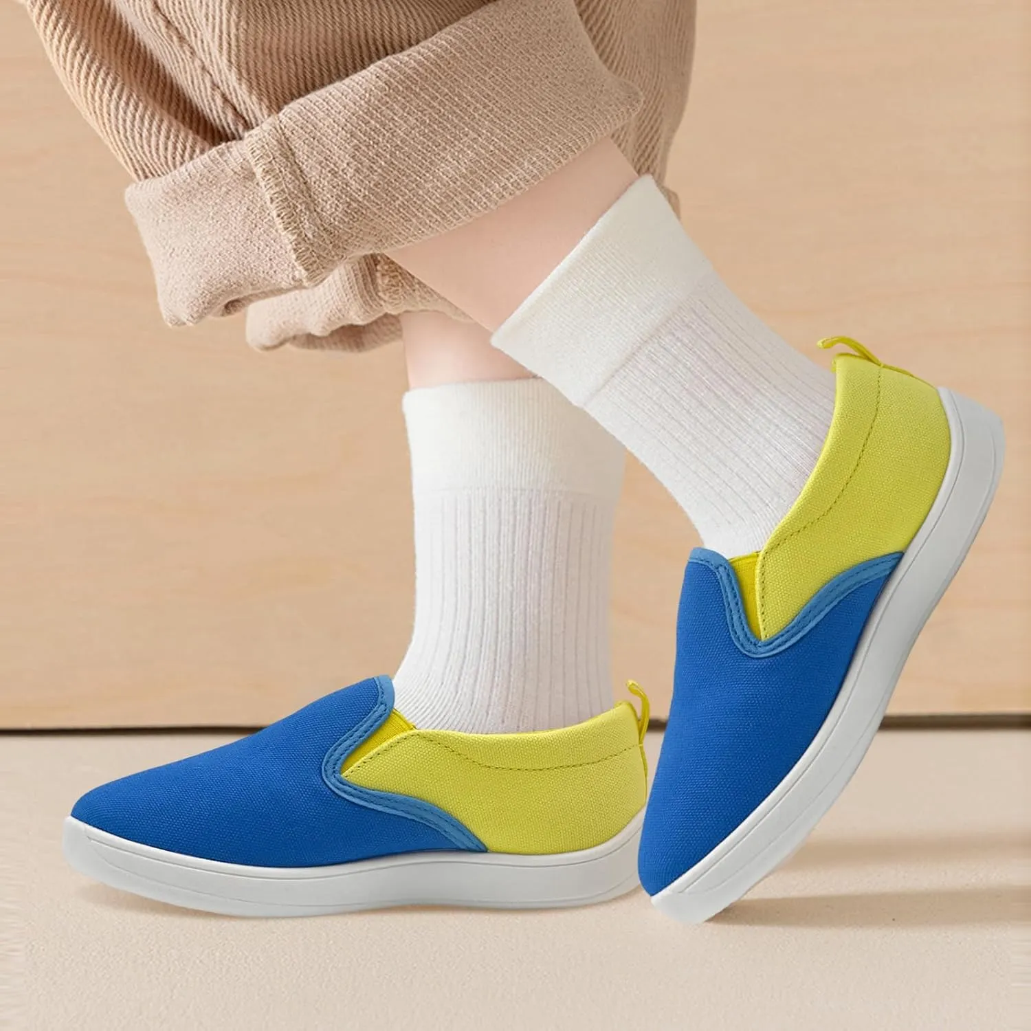 Toddler Kids Wide Barefoot Shoes Girls Boys Slip On Canvas Sneakers Comfortable Skin Friendly Walking Kids Shoes