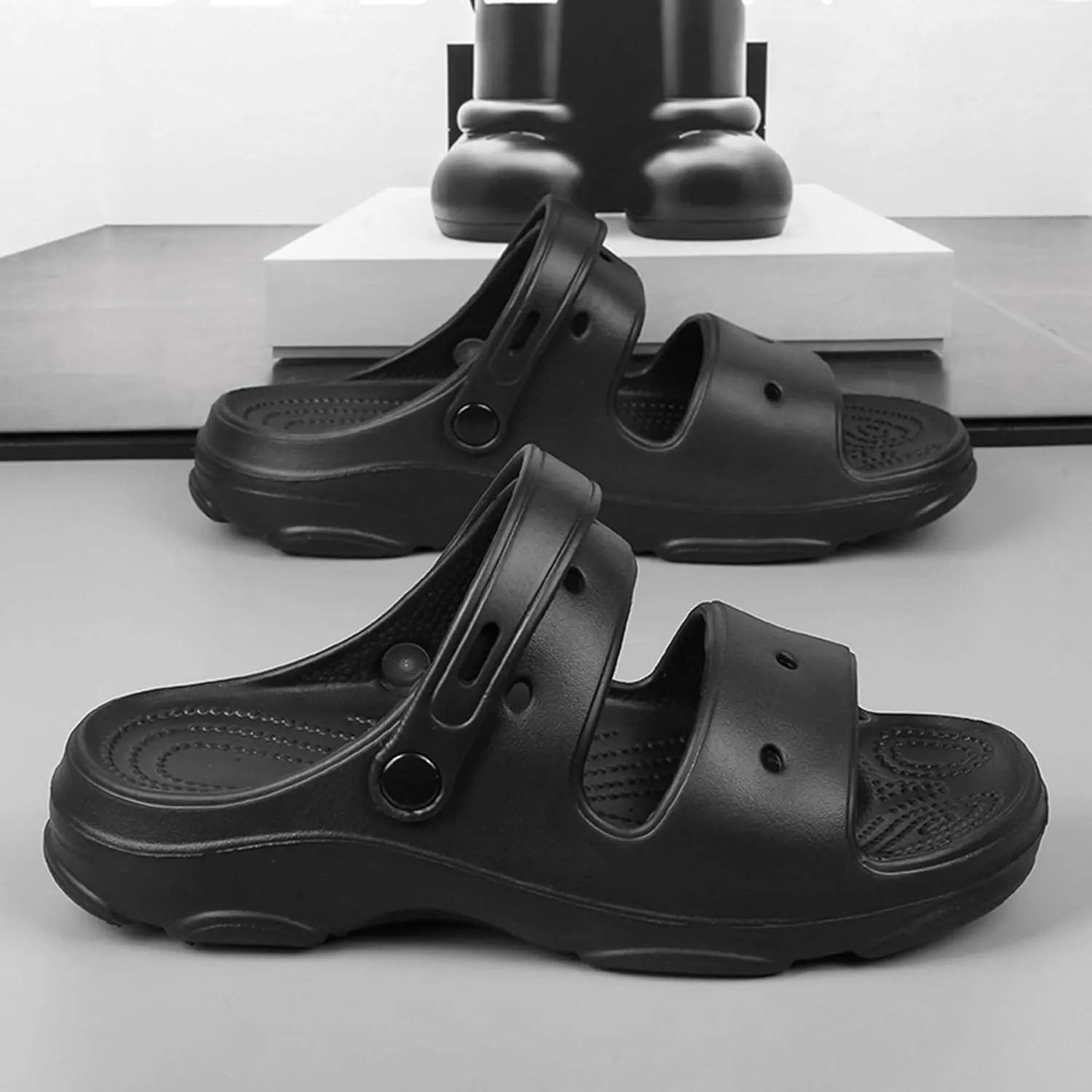 Unisex Open-Toe Adjustable Sandals Breathable Strappy Design with Quick-Dry Sole Ideal for Beach