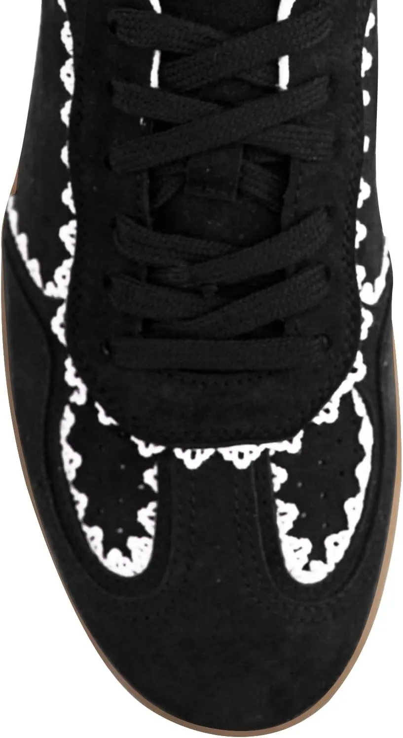 Women's Lace Detail Lace-Up Casual Sneakers - Elegant Ribbon Ribbon Lace Walking Shoes Non-Slip Sole Breathable Comfort for Daily Outfits