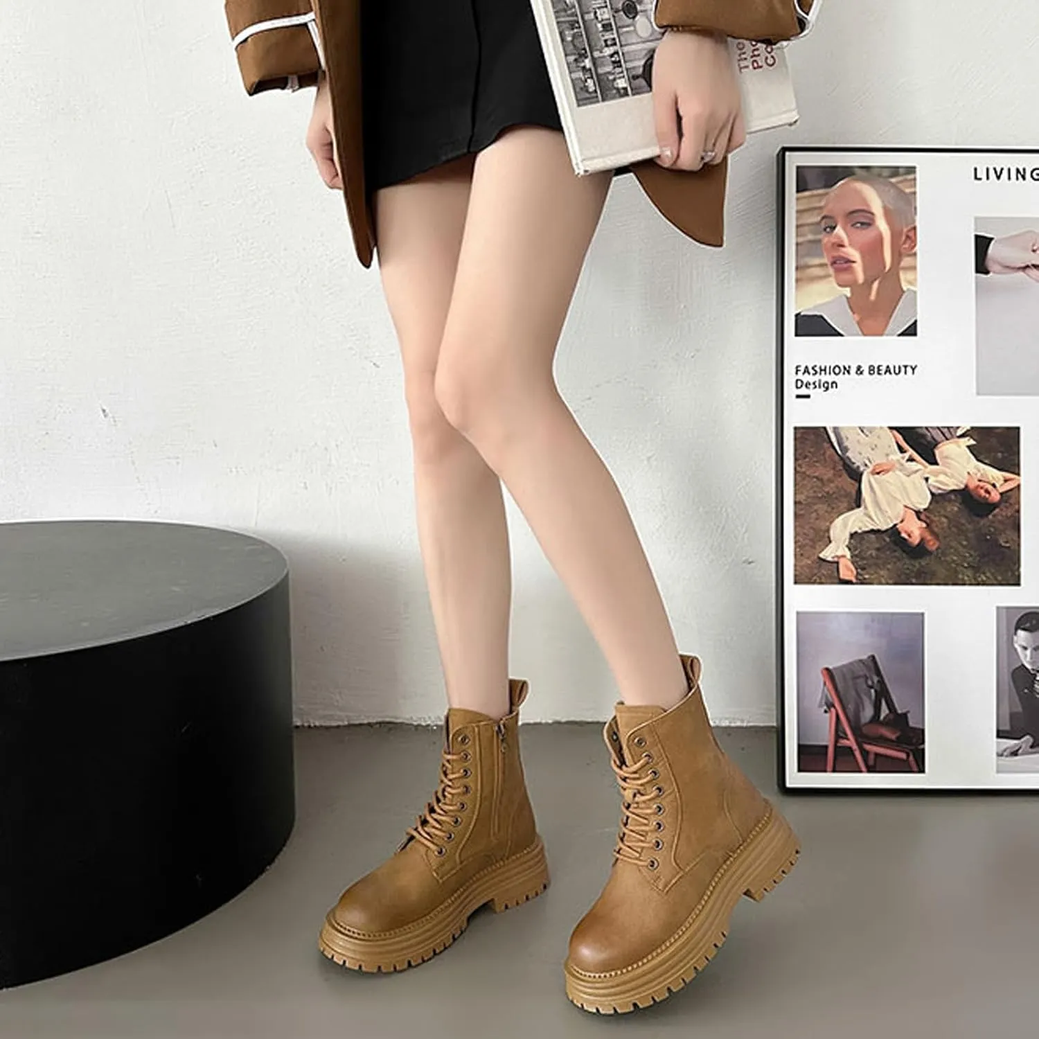 Women's Leather Platform Ankle Boots Classic Round Toe Lace Up chunky heel Lug Sole Combat Boots with Side Zipper